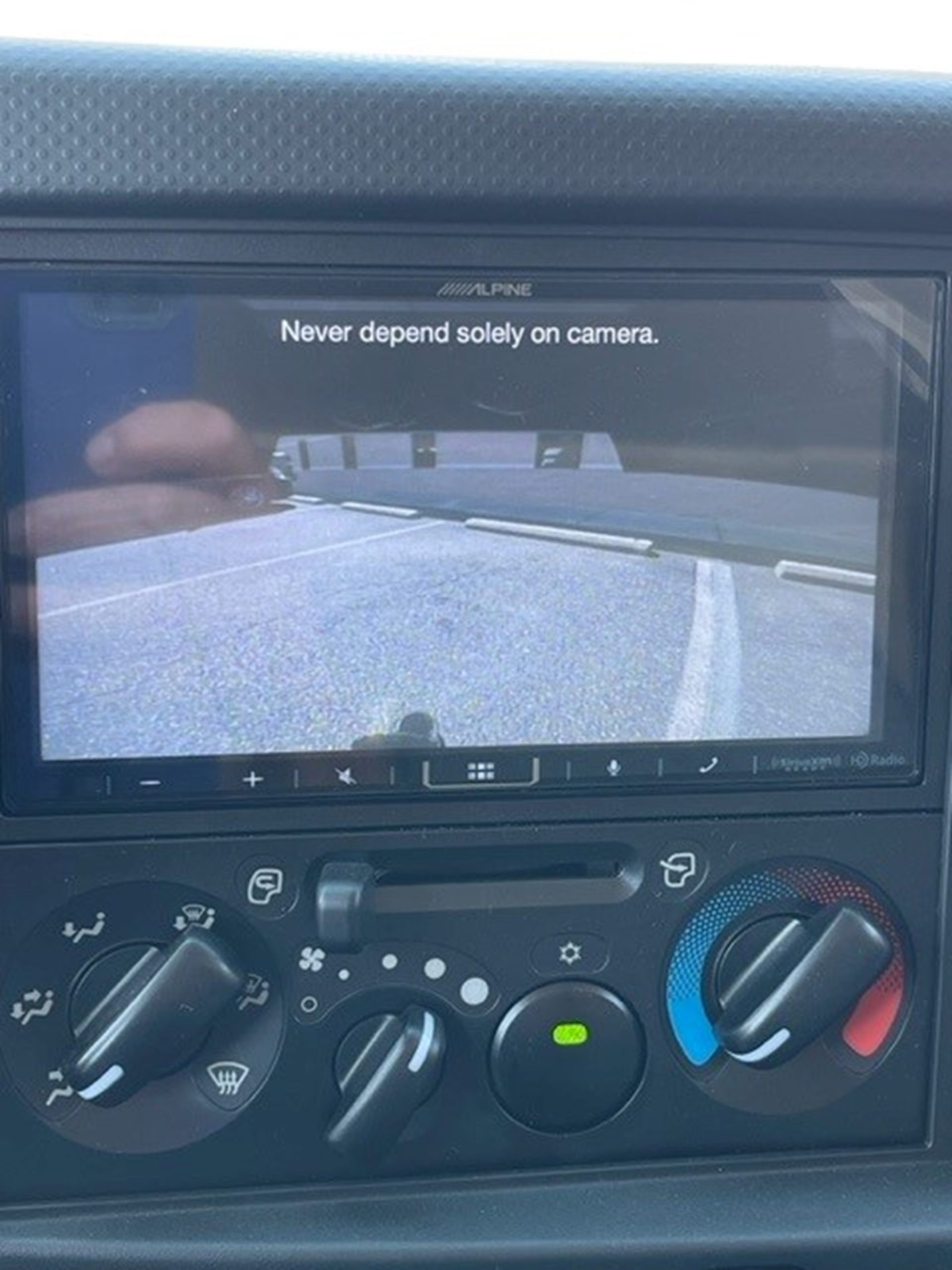 2024 Isuzu NRR GAS 1V4 - image 5 of 6