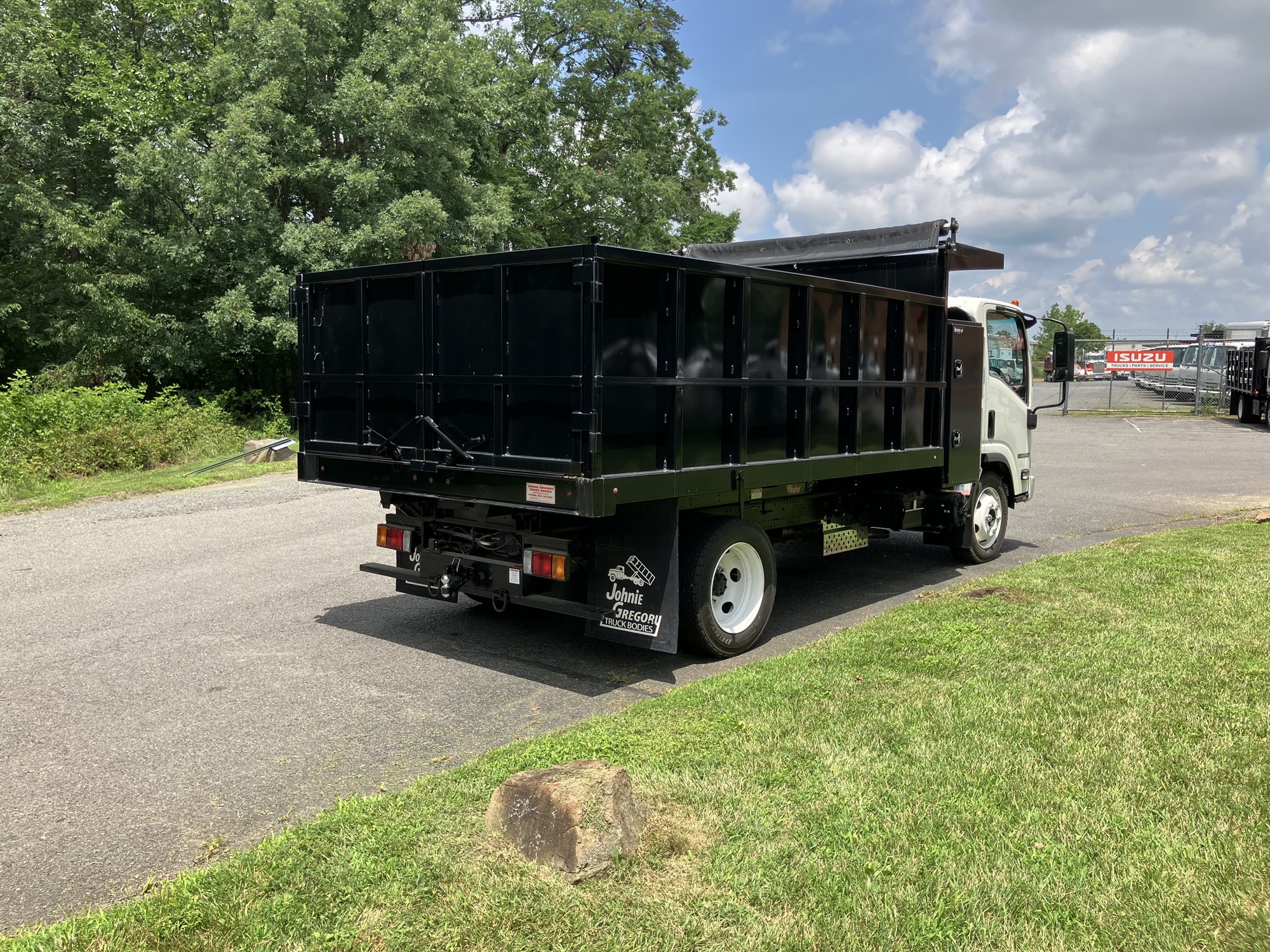 2024 Isuzu NPRGASHD 1F3 - image 5 of 6