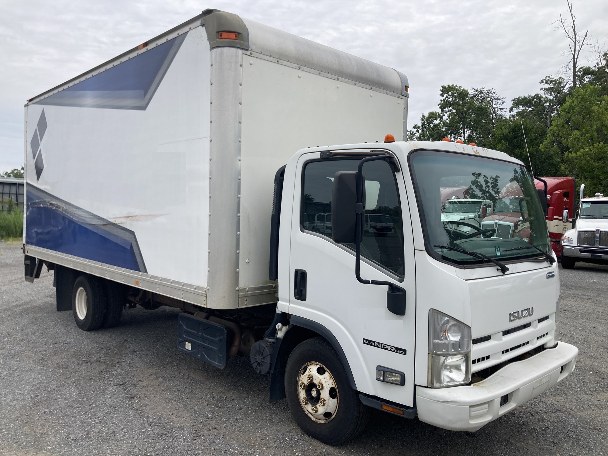 2011 Isuzu NPR HD NF4 - image 3 of 6