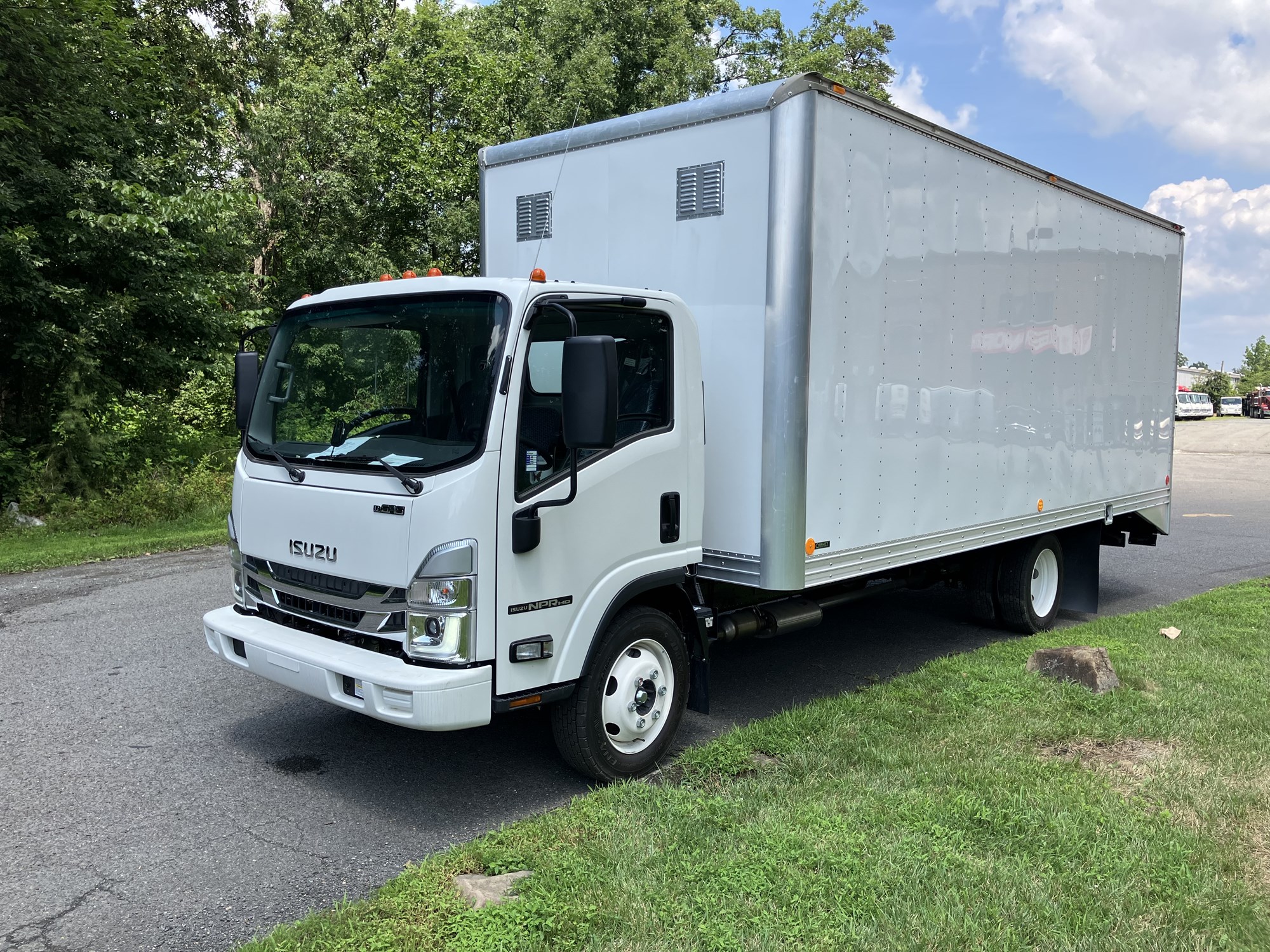 2024 Isuzu NPR GAS HD 1F4 - image 1 of 6