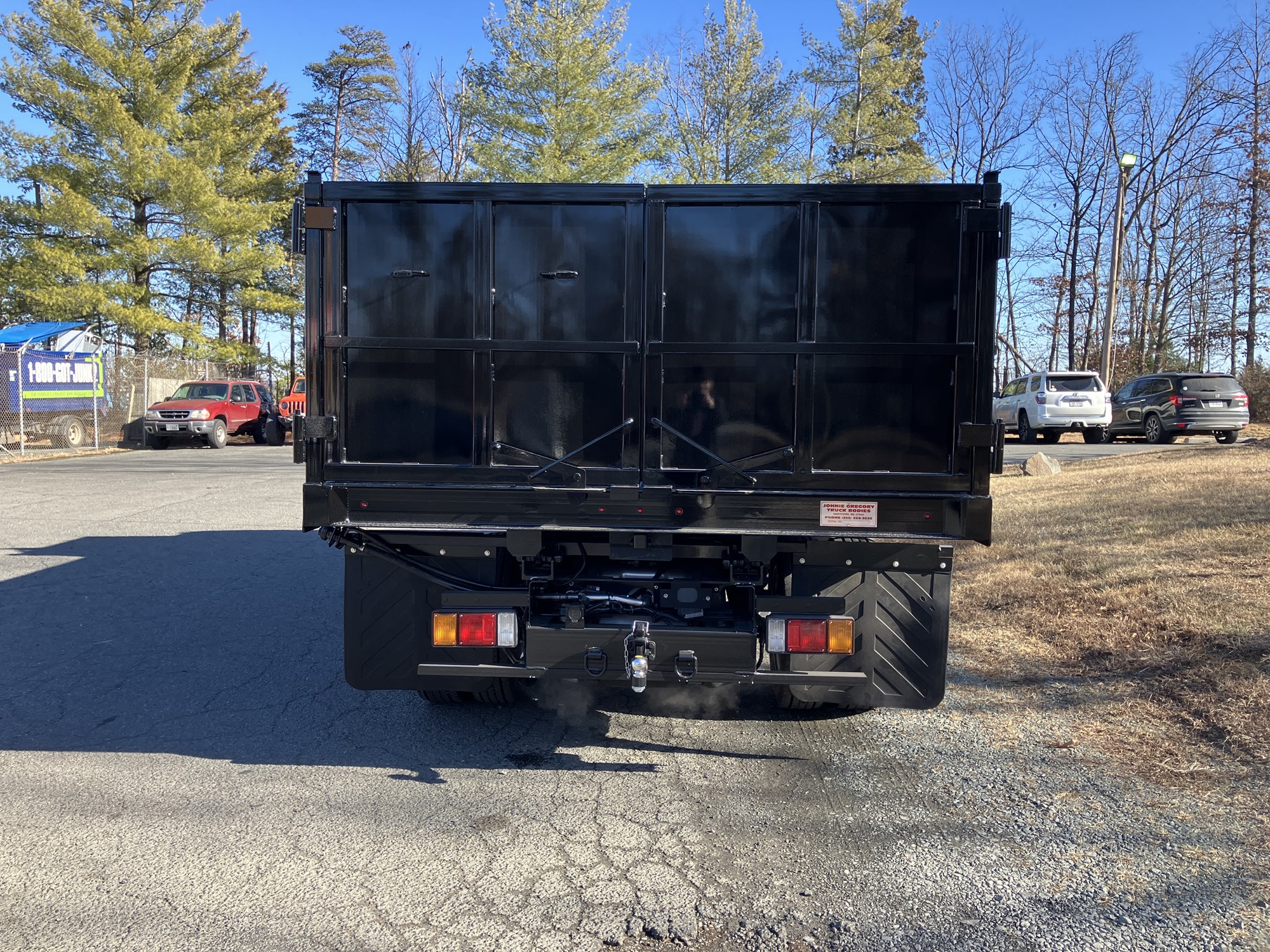 2025 Isuzu NRR GAS 1U3 2025 Isuzu NRR GAS 1U3 - image 4 of 6