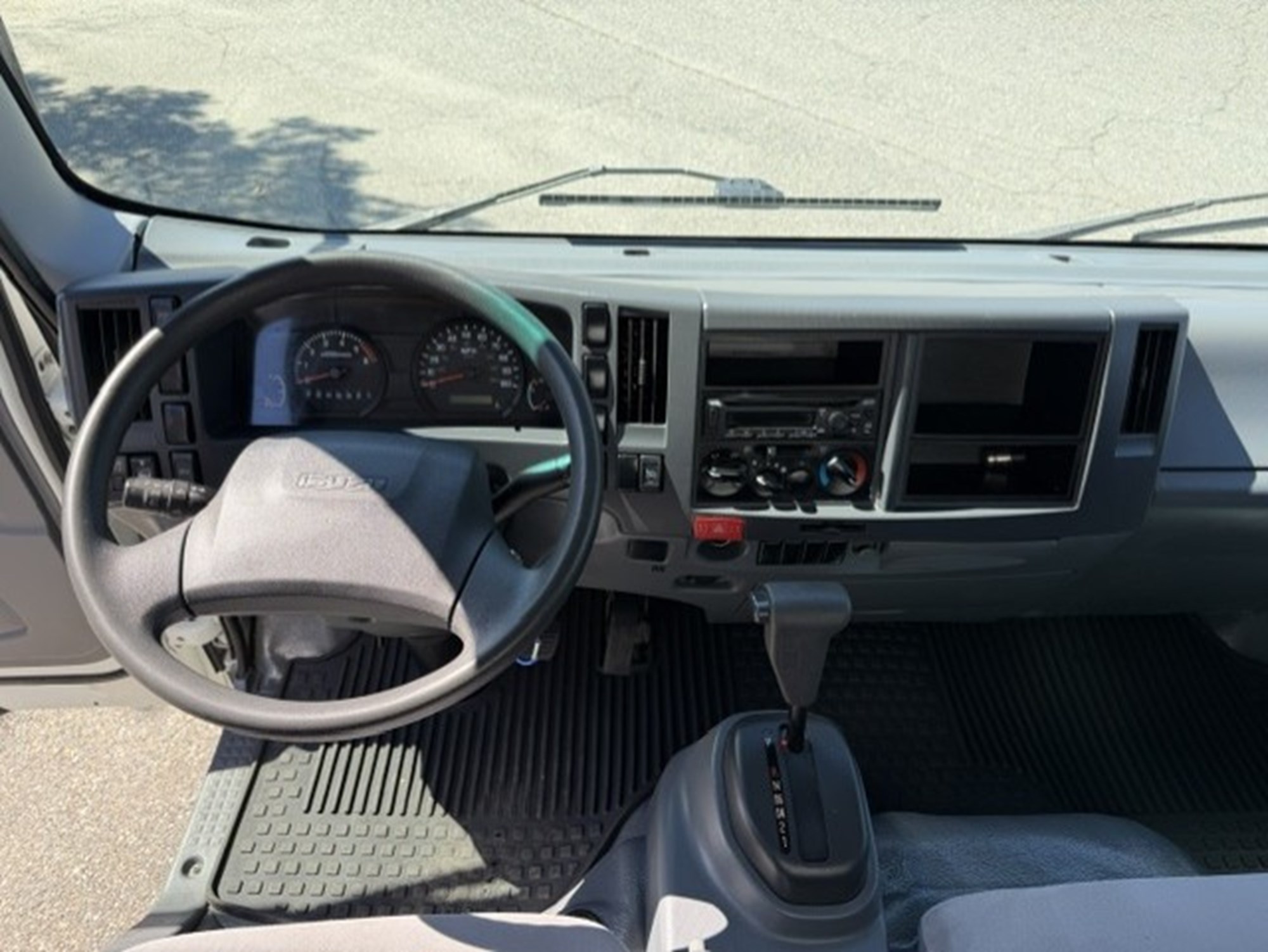 YEAR,Manufacturer,Model MS208697U-14 YEAR,Manufacturer,Model MS208697U-14