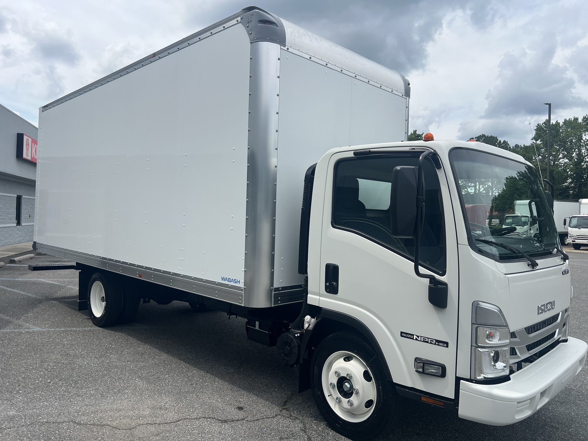 2026 Isuzu NPR GAS HD 1F4 2026 Isuzu NPR GAS HD 1F4 - image 3 of 6