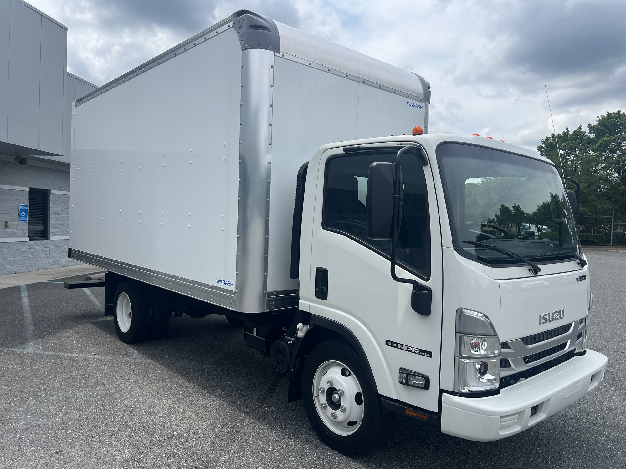 2026 Isuzu NPRGASHD 1F3 2026 Isuzu NPRGASHD 1F3 - image 3 of 6