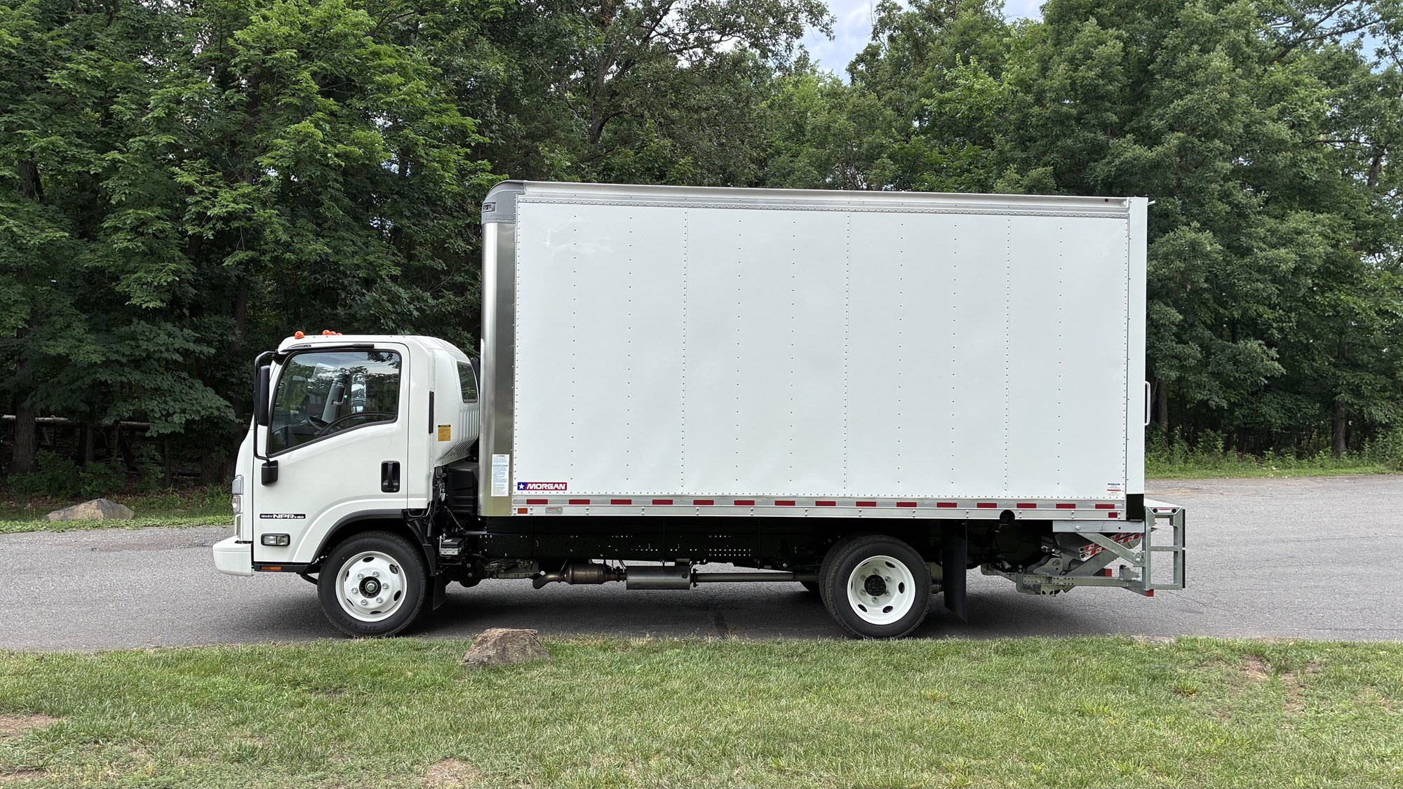 2026 Isuzu NPRGASHD 1F3 2026 Isuzu NPRGASHD 1F3 - image 2 of 6