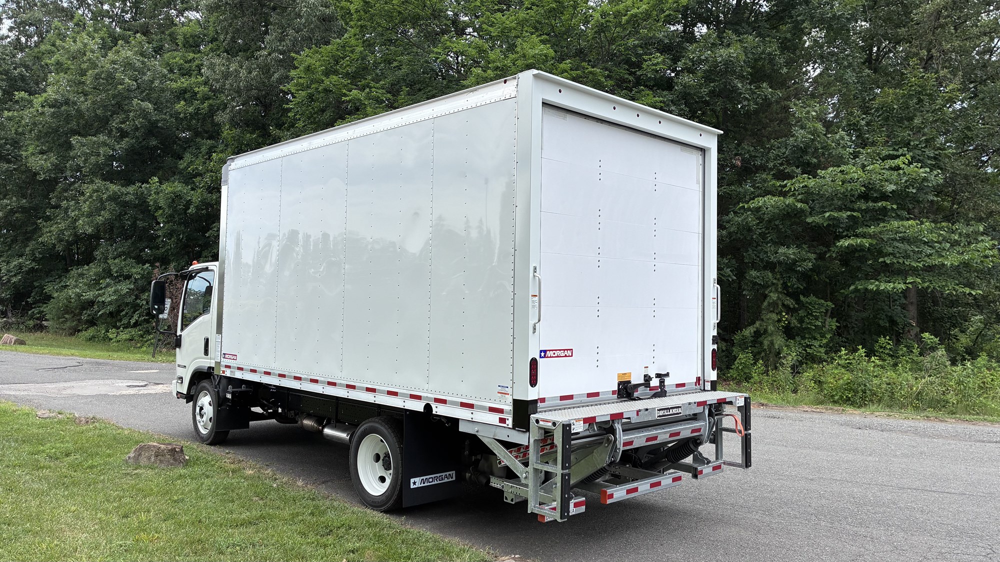 2026 Isuzu NPRGASHD 1F3 2026 Isuzu NPRGASHD 1F3 - image 3 of 6