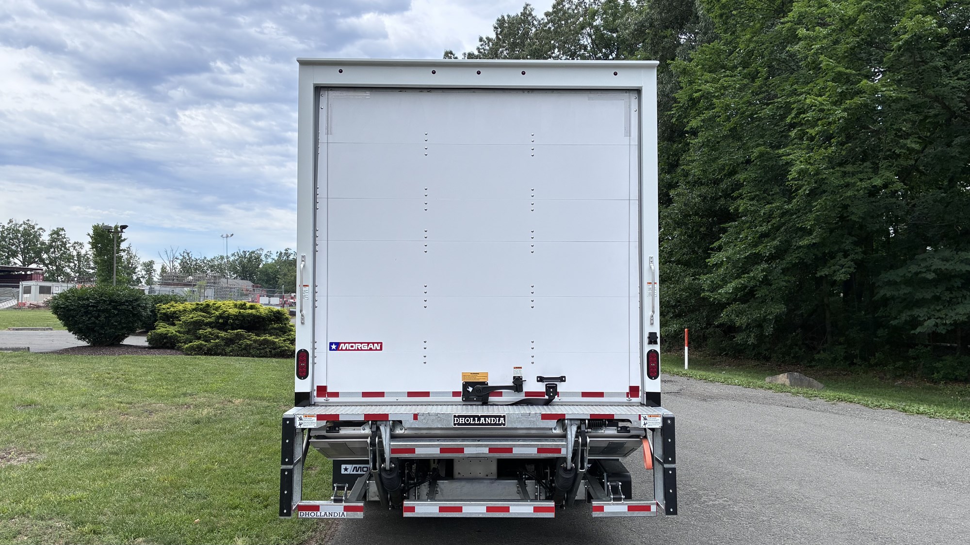 2026 Isuzu NPRGASHD 1F3 2026 Isuzu NPRGASHD 1F3 - image 4 of 6